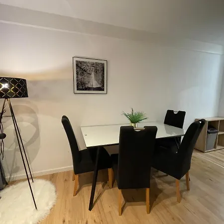 דירה Slishani 2 *