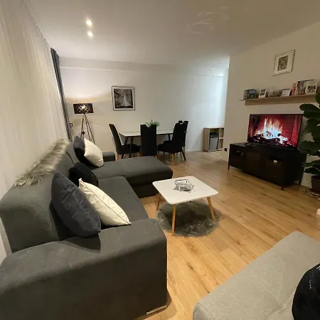Slishani 2 Apartment