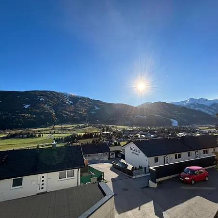 Slishani 2 סנט מיכאל אים לונגאו