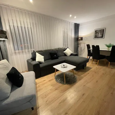 Slishani 2 Apartment *
